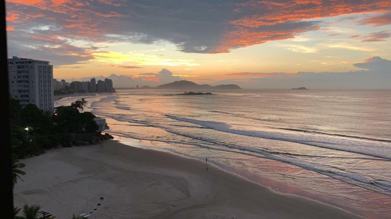 Apto Guarujá de frente para o mar - Praia Astúrias Exterior foto